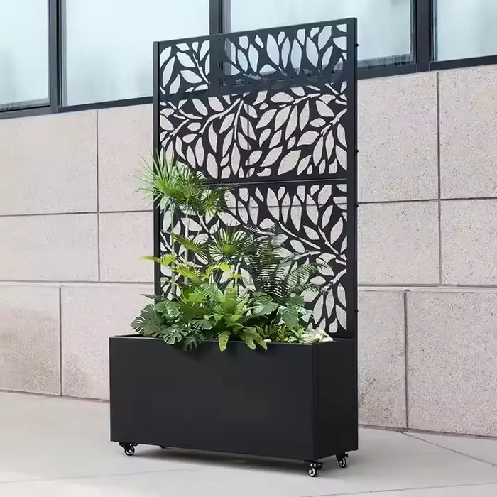 Boîte de jardinière en aluminium avec clôture