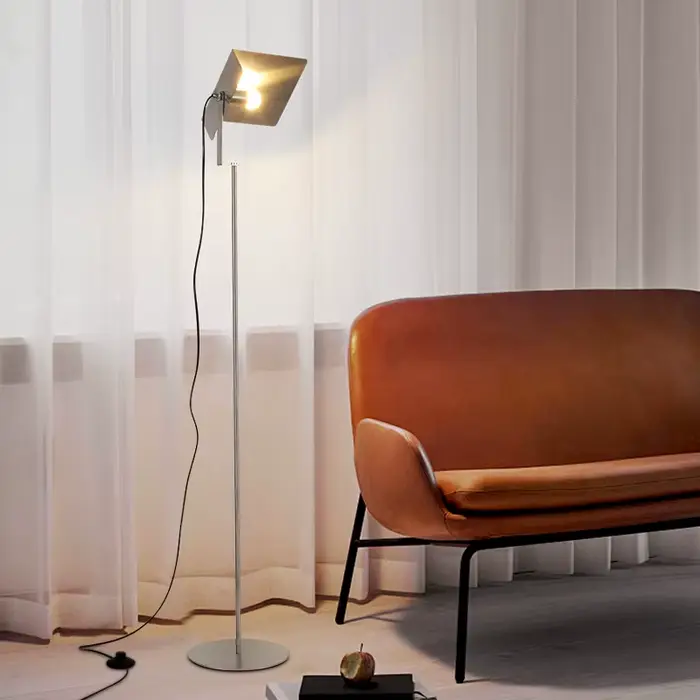 Lampe LED autoportante en acier inoxydable