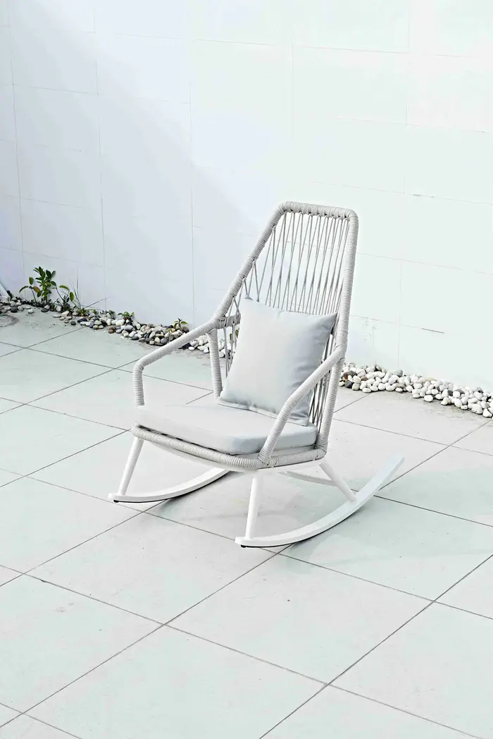 Chaise à bascule d'extérieur avec cadre en aluminium, meubles de jardin durables avec revêtement en 