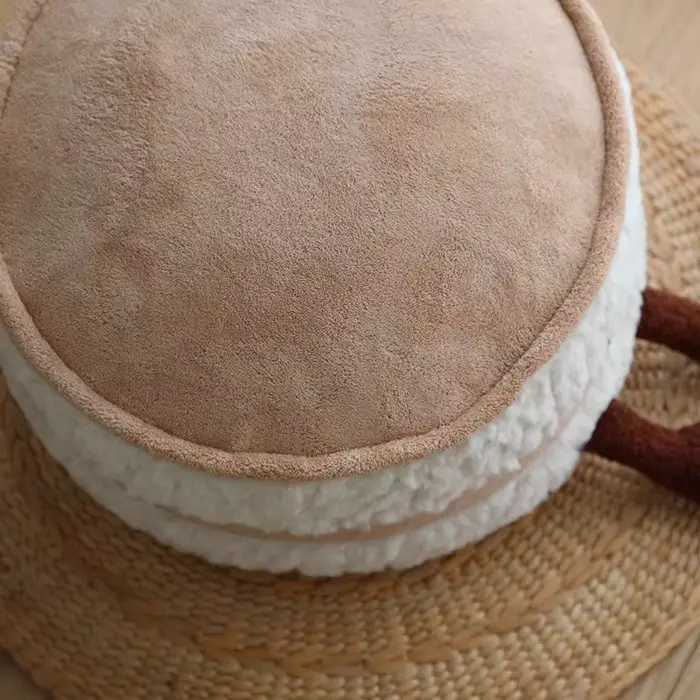 Pouf en forme de pain mignon