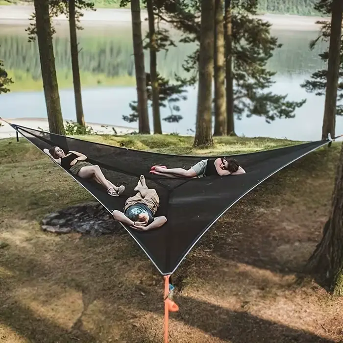 Hamac triangulaire en maille portable