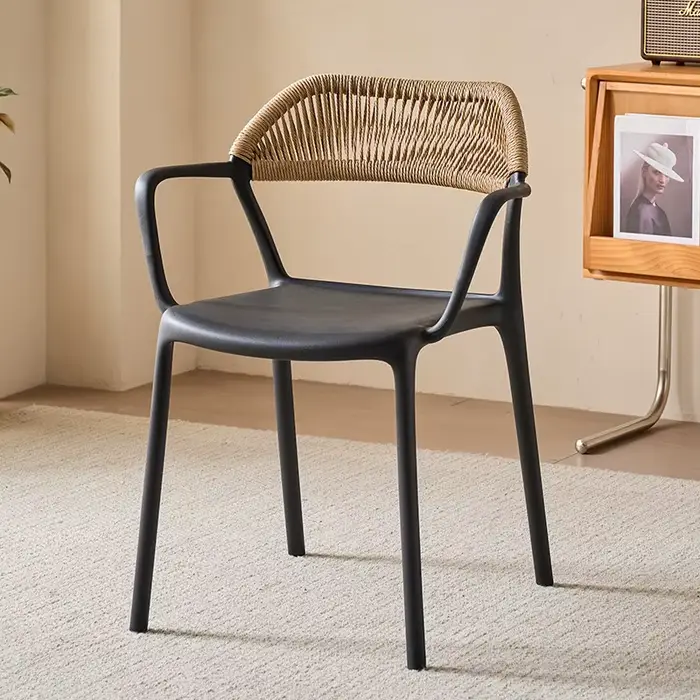 Chaises de salle à manger empilables d'extérieur, chaises de salle à manger modernes en plastique au