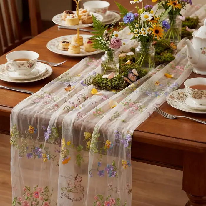 Chemin de table brodé marguerite, chemin de table en dentelle brodée florale, couverture de table fl