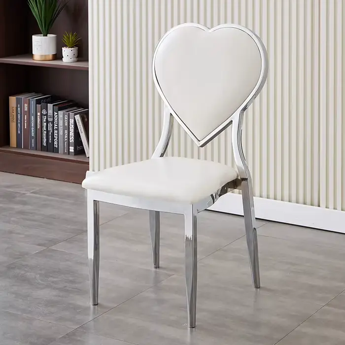 Nouveauté extérieur intérieur empilable en métal Tiffany Chiavari chaises conceptions fête Banquet m